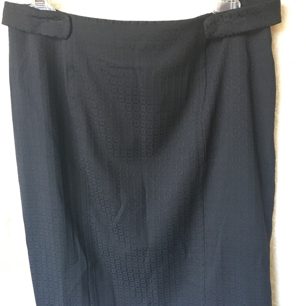 3/$30 Black patterned pencil skirt.